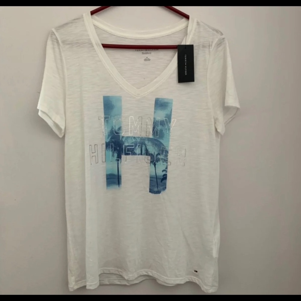 Tommy Hilfiger T-shirt (NWT)